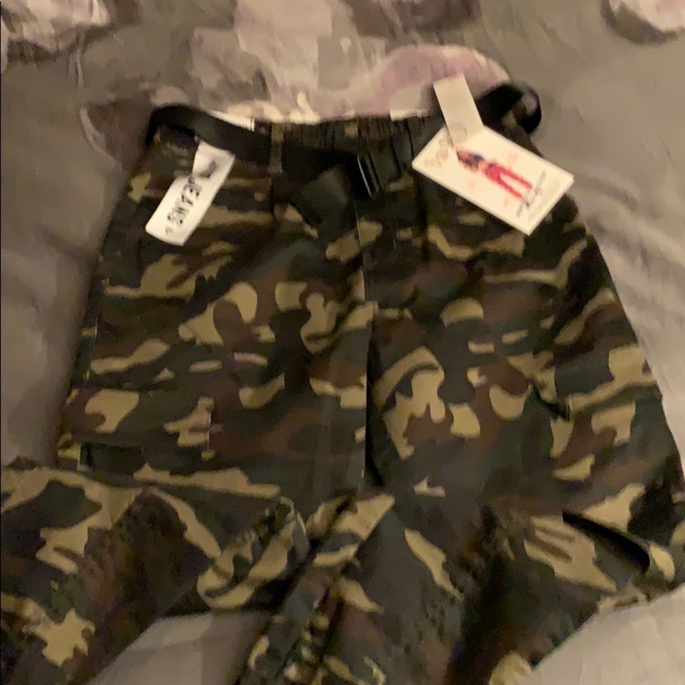 Stretchy jogger type pants